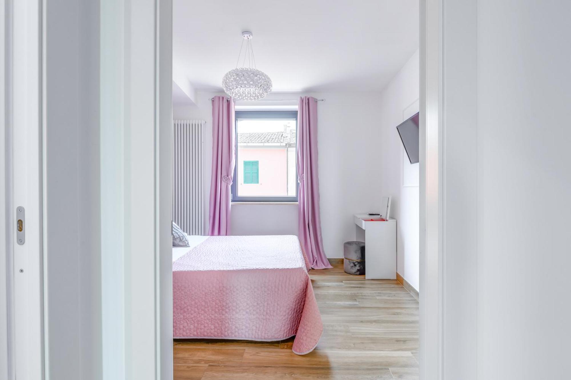 Casa Vacanze Maddalena - Palazzetto Sul Lago - Diamante Rosa Marta Εξωτερικό φωτογραφία