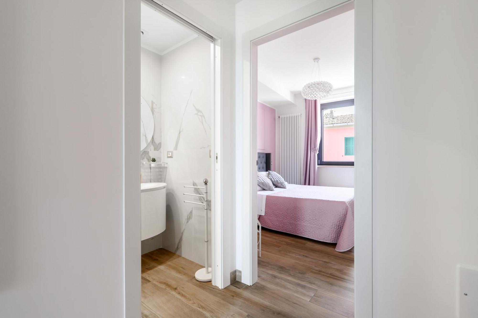 Casa Vacanze Maddalena - Palazzetto Sul Lago - Diamante Rosa Marta Εξωτερικό φωτογραφία